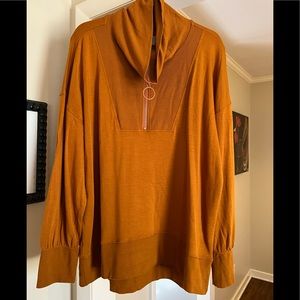 🧡Lou&Grey Signature soft plush quarter zip pullover in Vibrant Copper.NWOT.🧡